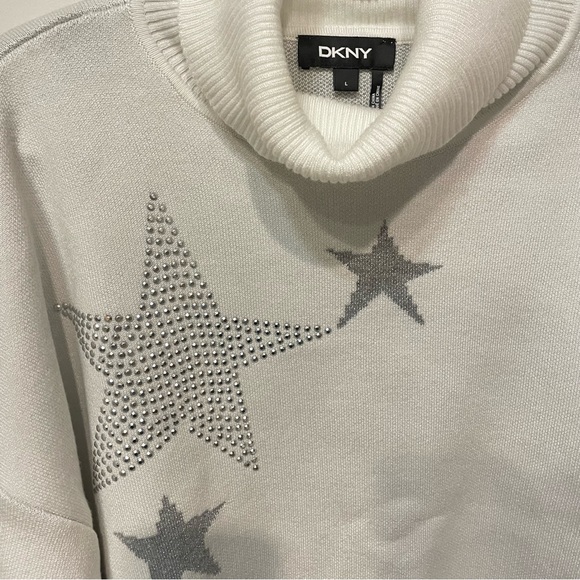 DKNY y2k snow white turtleneck metallic beaded silver star oversized sweater - Picture 2 of 5
